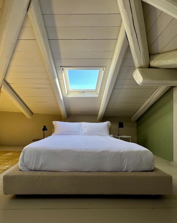 Апартаменты Luxury Langhe Loft Ла Морра Экстерьер фото
